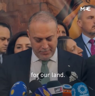 Duta Besar Palestina untuk Inggris, Husam Zomlot. (youtube middleeasteye)
